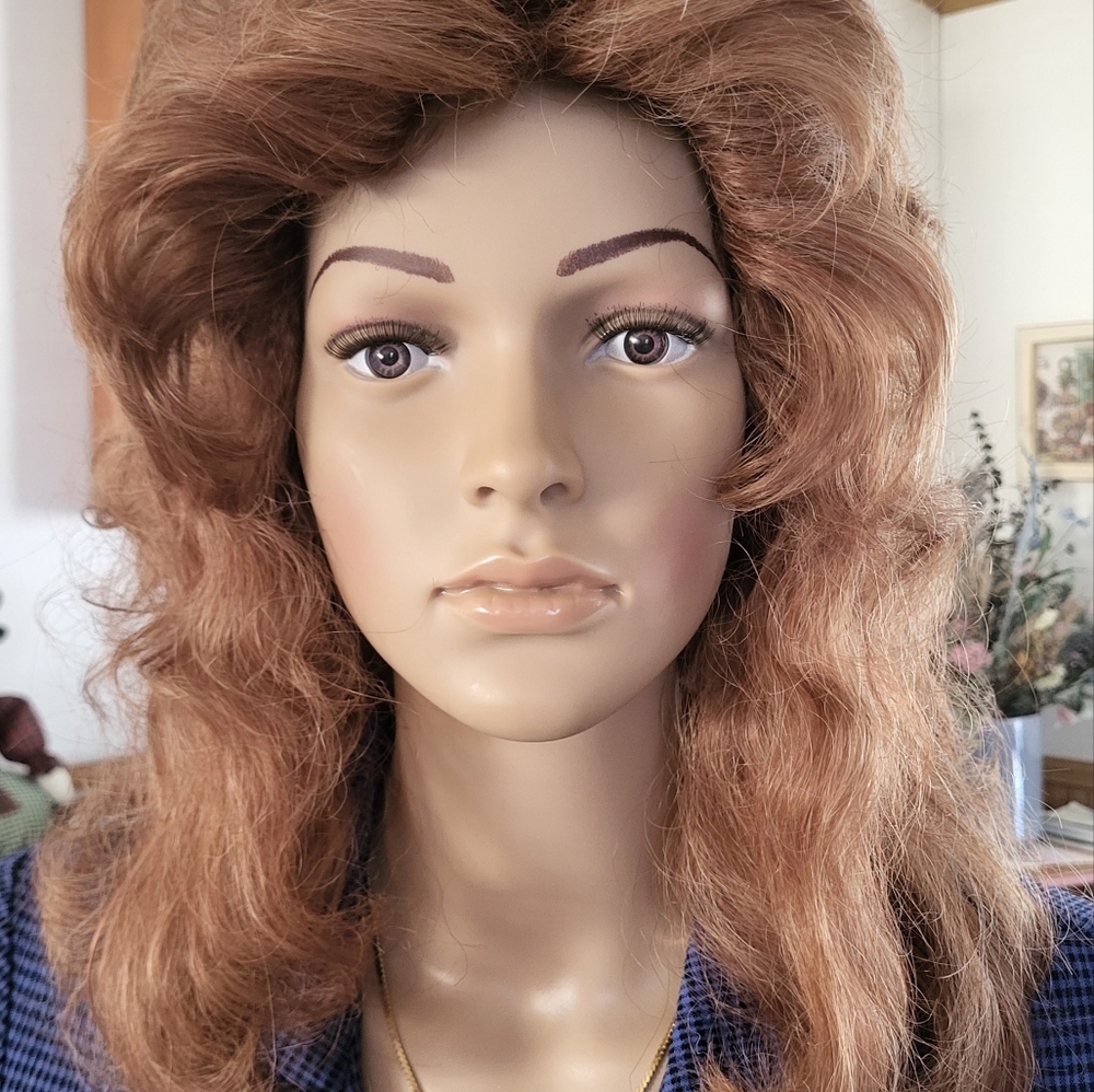 AUBURN WIG